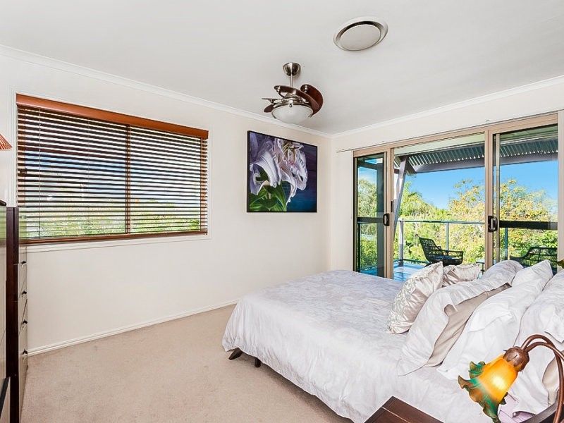 33 Tantula Road East, Alexandra Headland QLD 4572