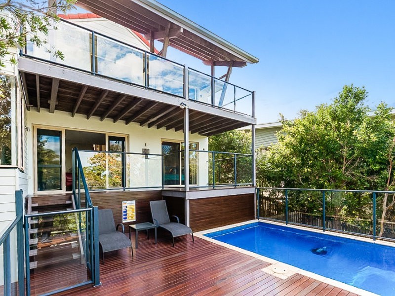 33 Tantula Road East, Alexandra Headland QLD 4572
