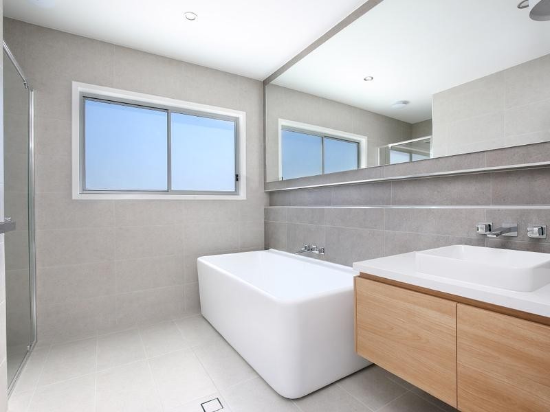 1and2/43 Memorial Avenue, Maroochydore QLD 4558