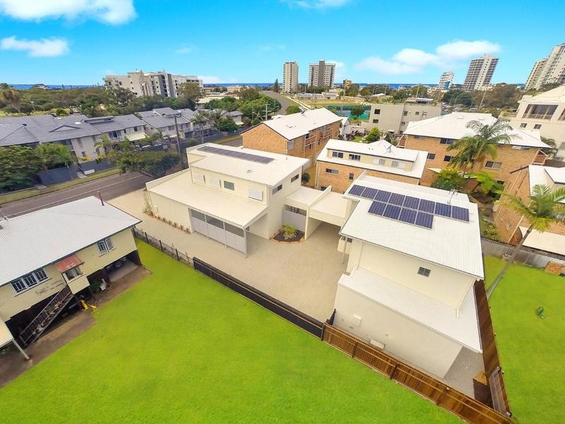 1and2/43 Memorial Avenue, Maroochydore QLD 4558