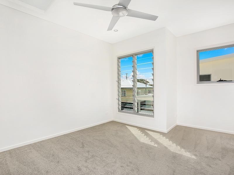1and2/43 Memorial Avenue, Maroochydore QLD 4558