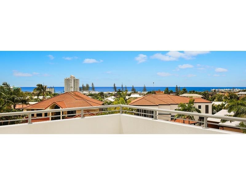 14 Ocean Crest Place, Alexandra Headland QLD 4572