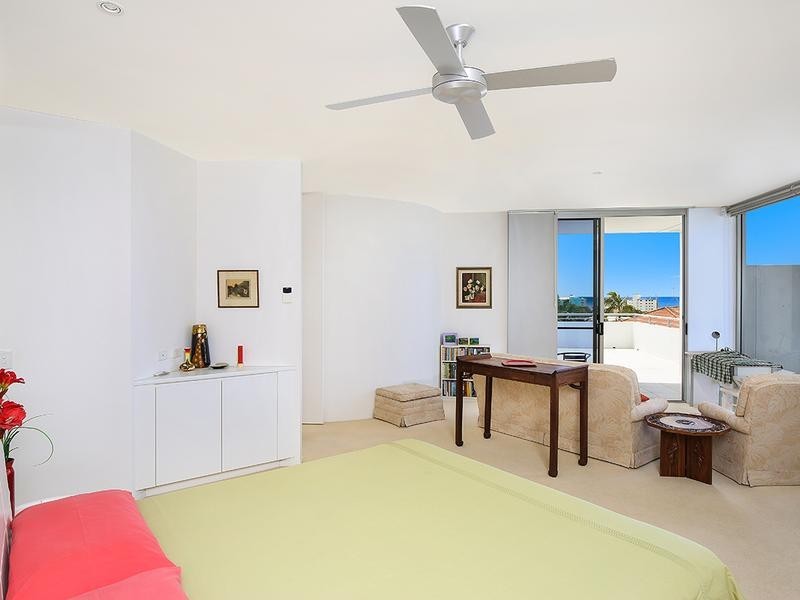 14 Ocean Crest Place, Alexandra Headland QLD 4572