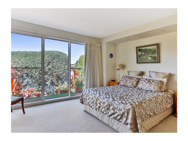 11 Tamarind Place, Twin Waters QLD 4564