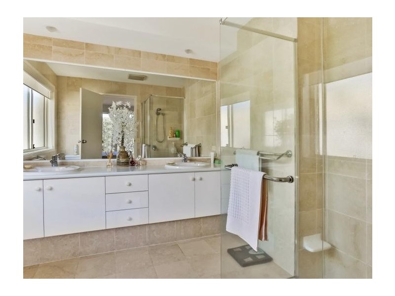 11 Tamarind Place, Twin Waters QLD 4564