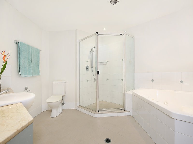 2/59-63 Golf Links Road, Buderim QLD 4556