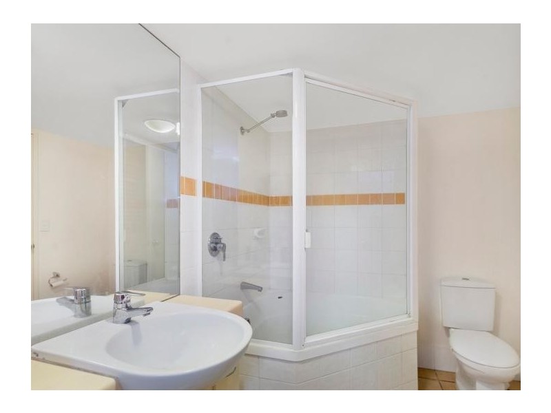 211/180 Alexandra Parade, Alexandra Headland QLD 4572