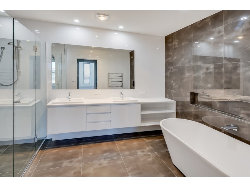 10 Hidden Place, Maroochydore QLD 4558