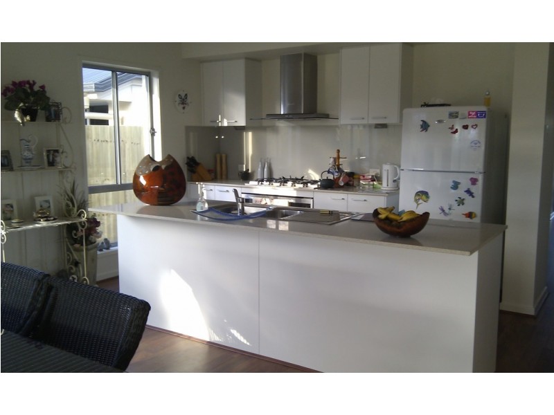 16 Blue Fin Circuit, Mountain Creek QLD 4557