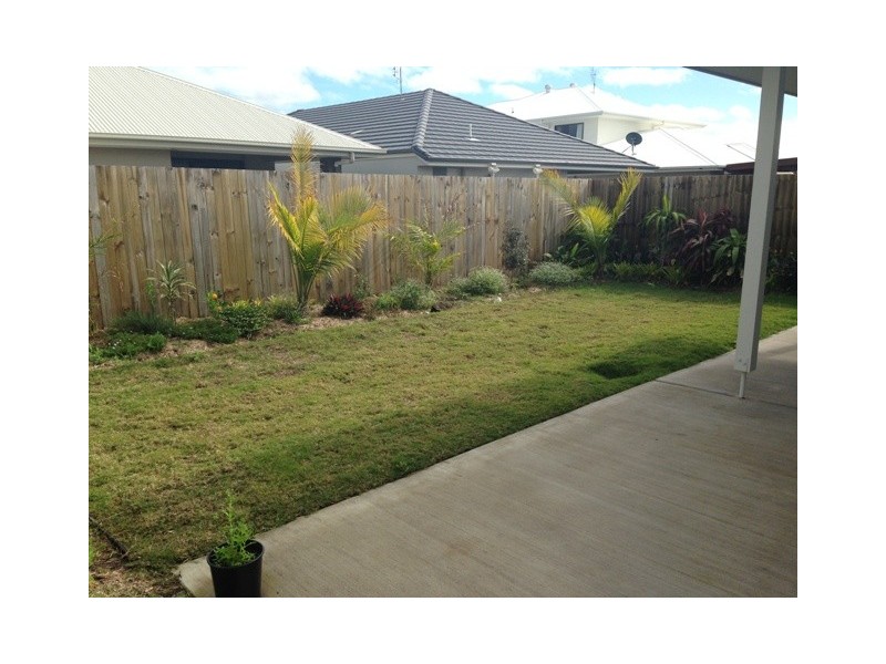 16 Blue Fin Circuit, Mountain Creek QLD 4557