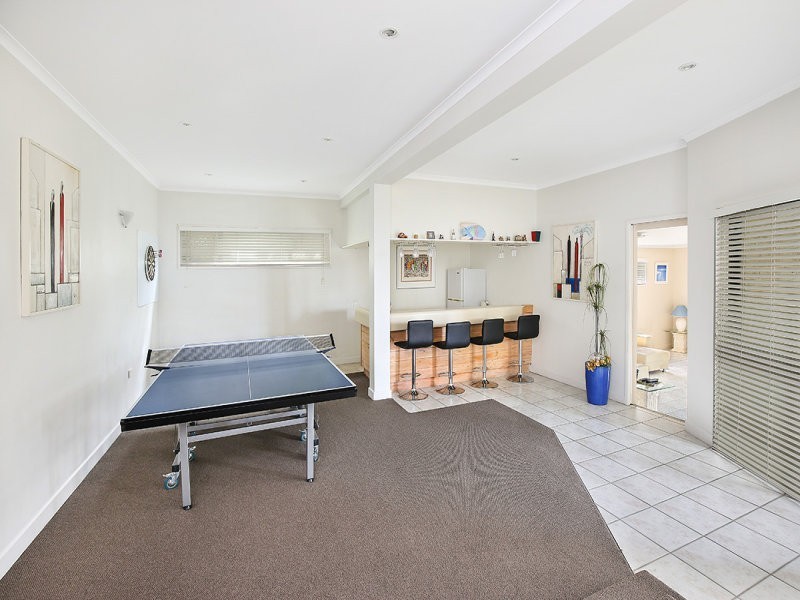 31 Yakola Parade, Alexandra Headland QLD 4572