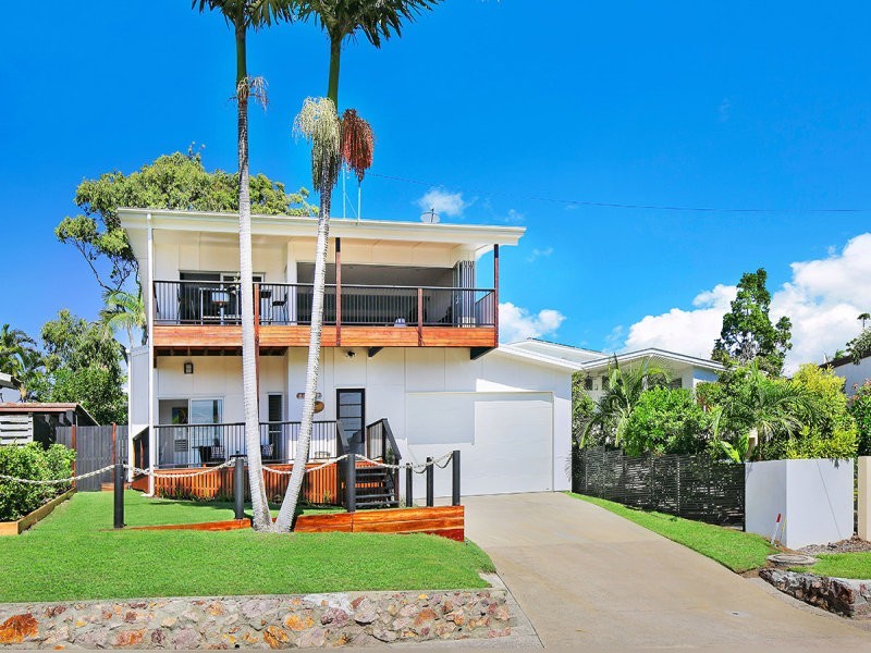 11 Janet Street, Alexandra Headland QLD 4572