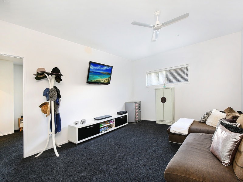 11 Janet Street, Alexandra Headland QLD 4572