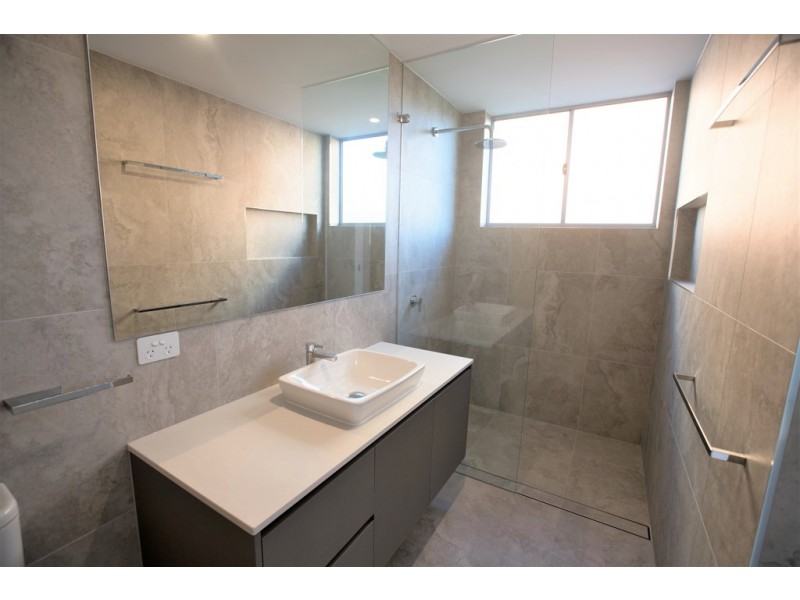 Lots 1-4 33-35 Edward Street, Alexandra Headland QLD 4572