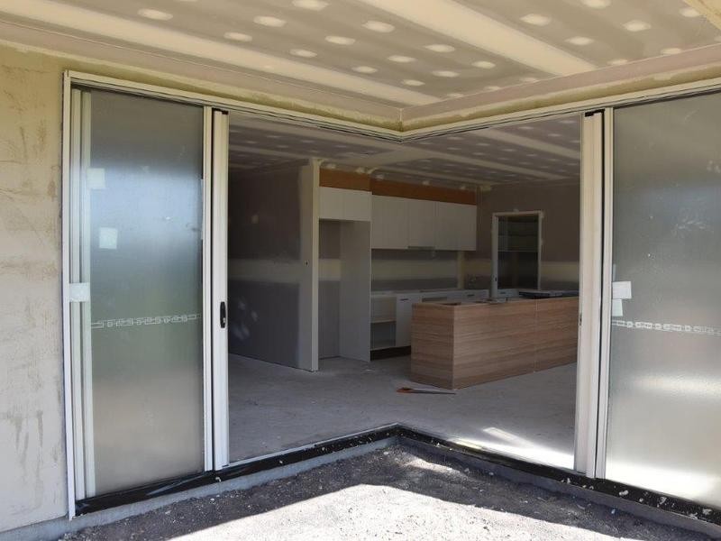 7 Gumtree Pocket Court, Little Mountain QLD 4551