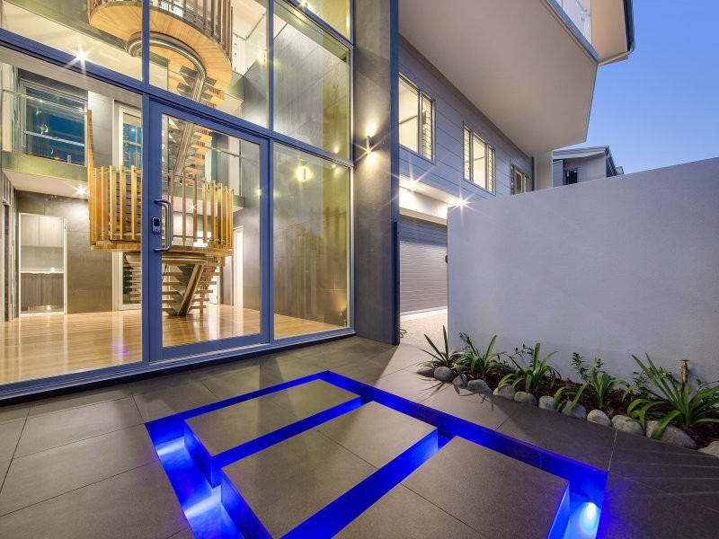 2/40 George Street, Alexandra Headland QLD 4572