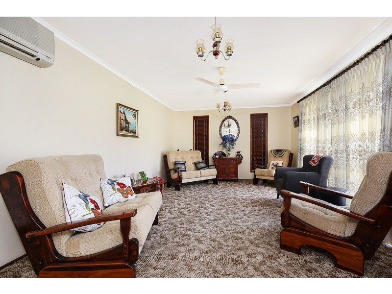 1 Moondarra Crescent, Mooloolaba QLD 4557