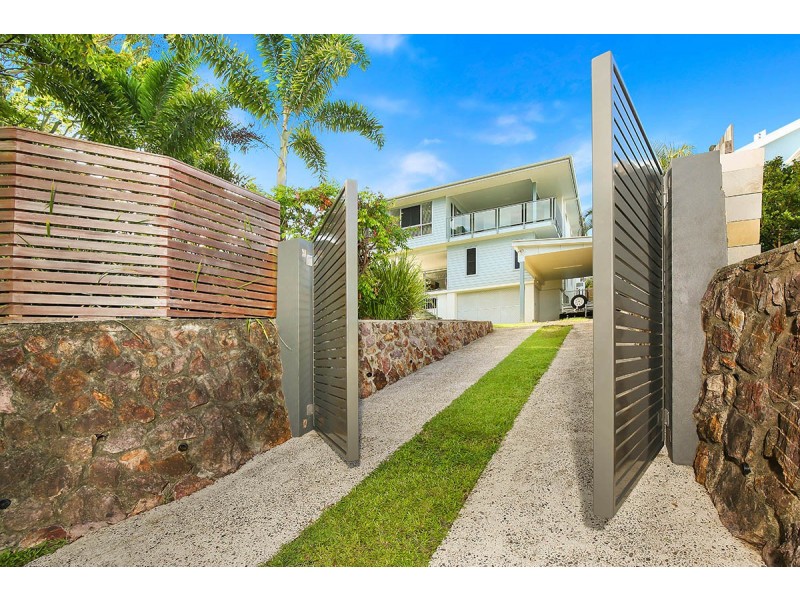 27 Tantula Road East, Alexandra Headland QLD 4572