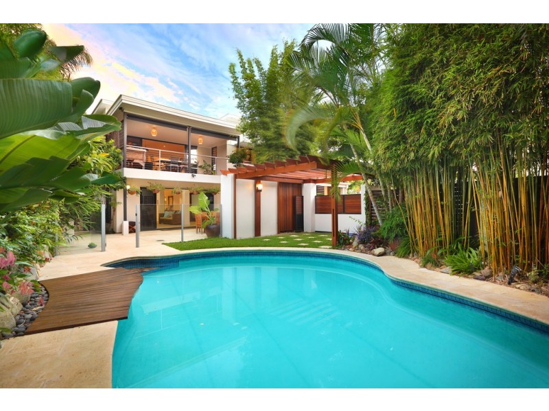 11 Leo Crescent, Alexandra Headland QLD 4572