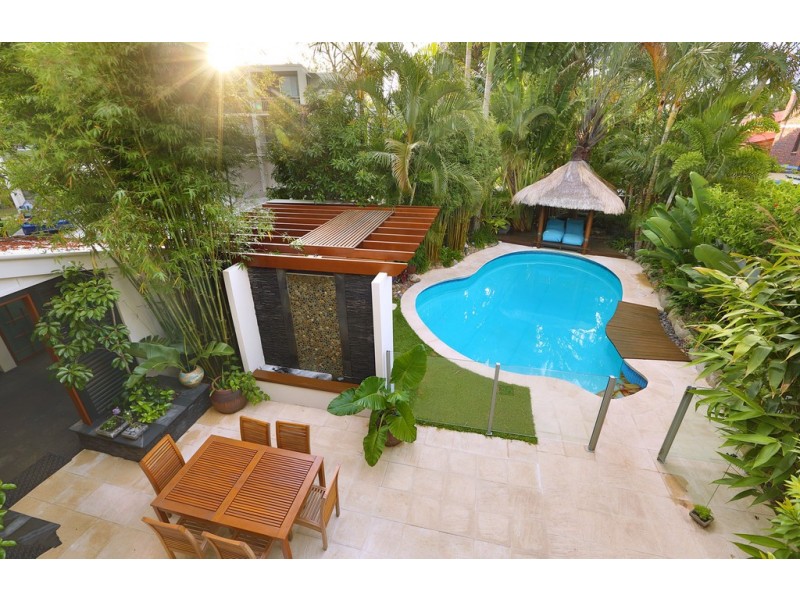 11 Leo Crescent, Alexandra Headland QLD 4572