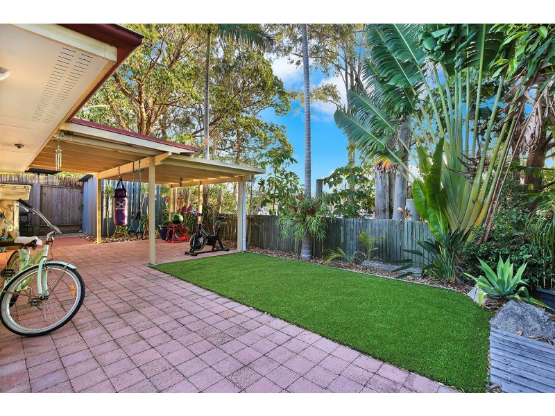 2/75 Yakola Parade, Alexandra Headland QLD 4572