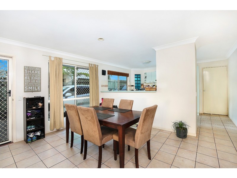 2/75 Yakola Parade, Alexandra Headland QLD 4572