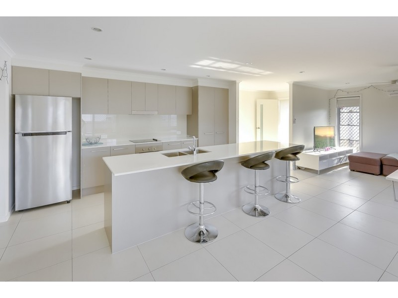 2/44 Haslewood Crescent, Meridan Plains QLD 4551