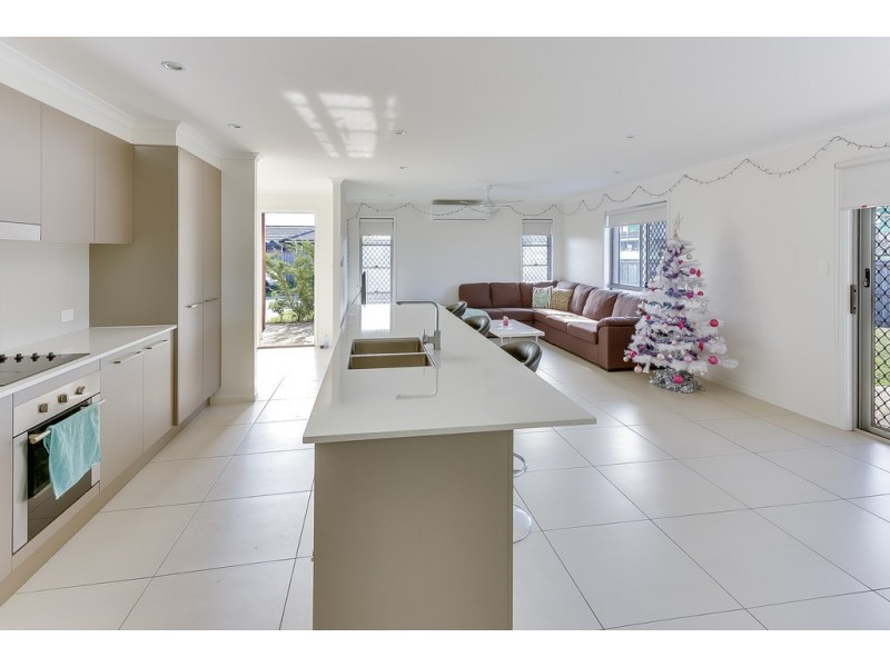 2/44 Haslewood Crescent, Meridan Plains QLD 4551