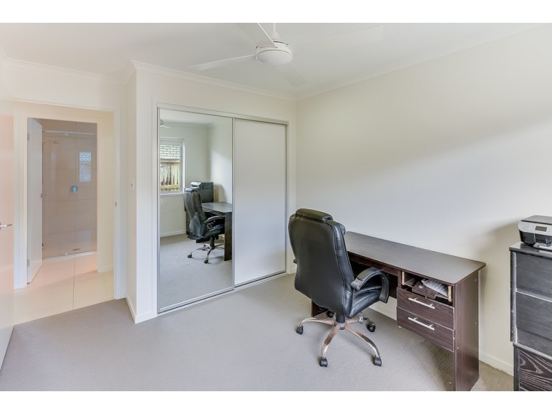2/44 Haslewood Crescent, Meridan Plains QLD 4551