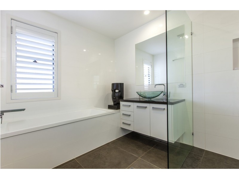 12 Donegal Drive, Yaroomba QLD 4573