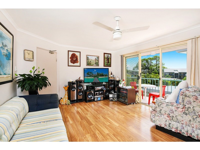 2/27 Camfield Street, Alexandra Headland QLD 4572