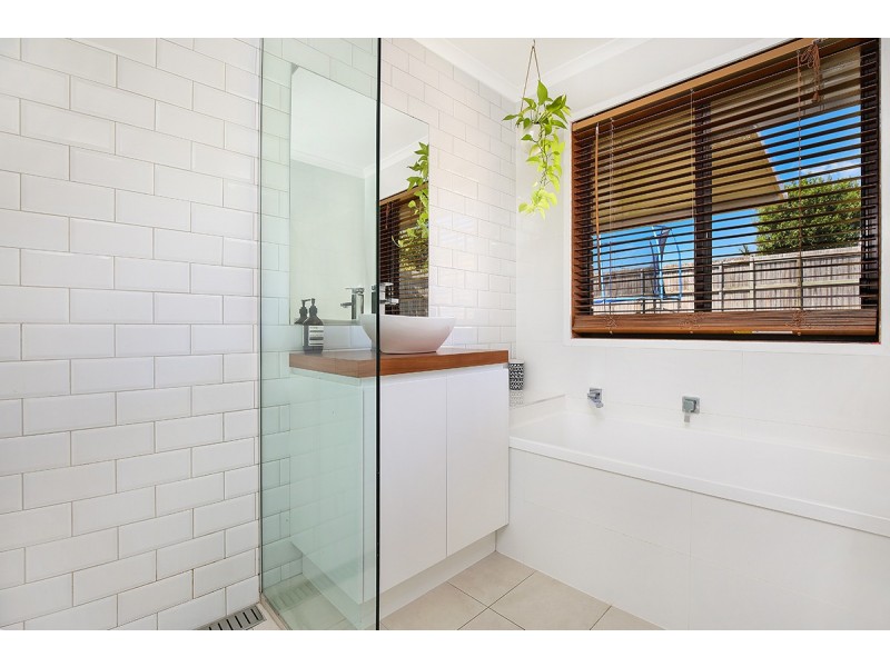 7 Halyard Drive, Wurtulla QLD 4575