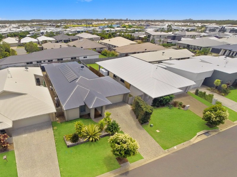 29 Pumicestone Way, Mountain Creek QLD 4557