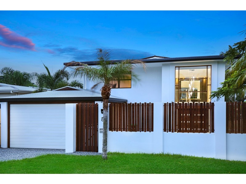 8 Pontee Parade, Alexandra Headland QLD 4572