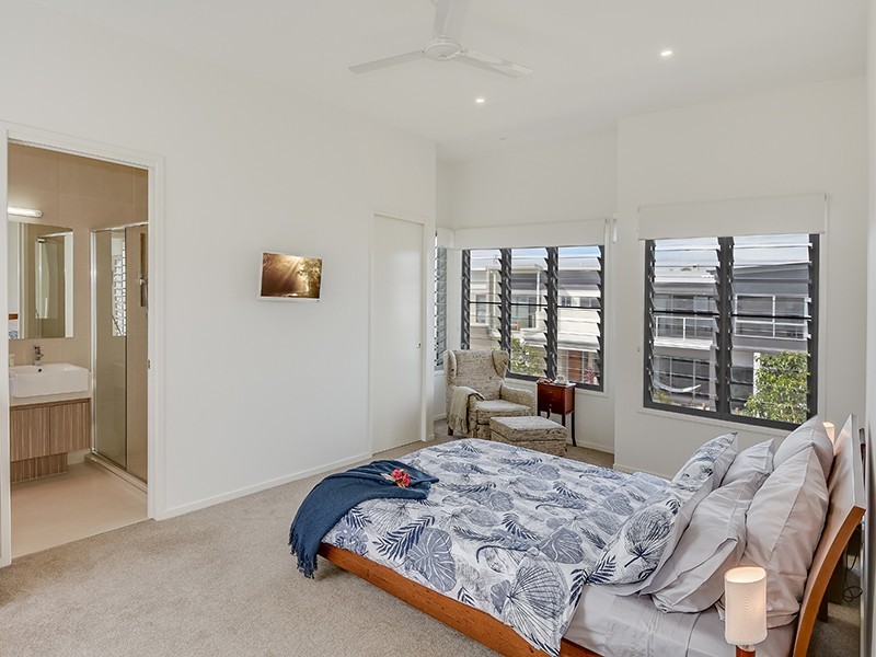 12 Machans Lane, Maroochydore QLD 4558