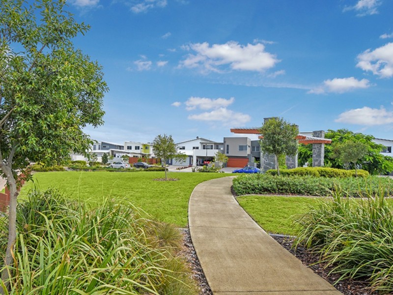 12 Machans Lane, Maroochydore QLD 4558