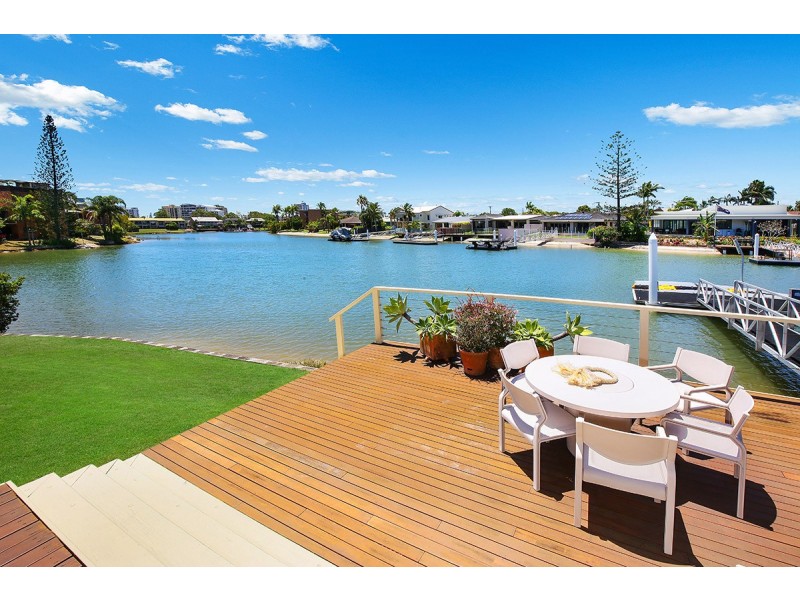 21 Moondarra Crescent, Mooloolaba QLD 4557