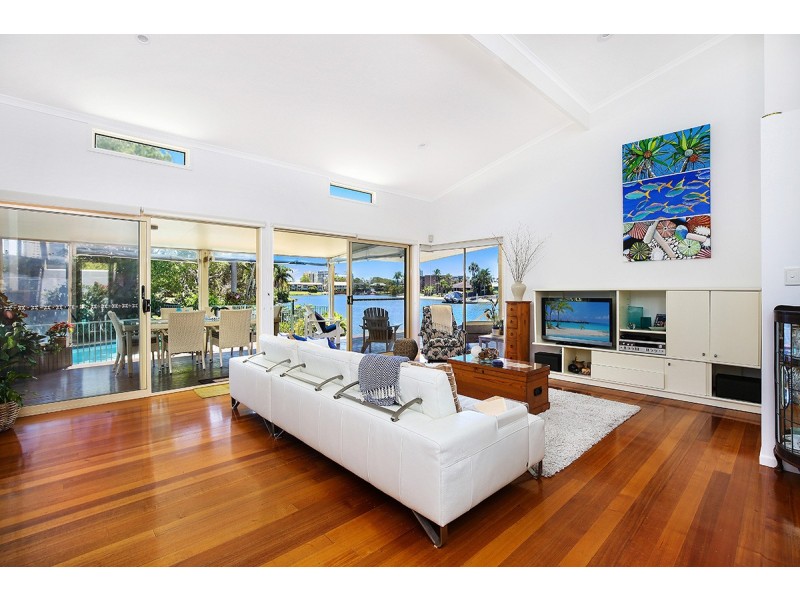 21 Moondarra Crescent, Mooloolaba QLD 4557