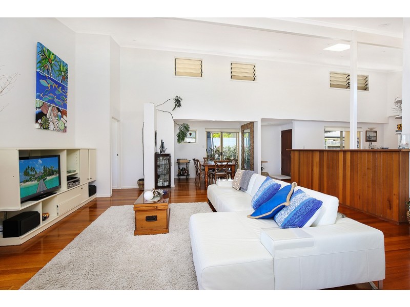 21 Moondarra Crescent, Mooloolaba QLD 4557