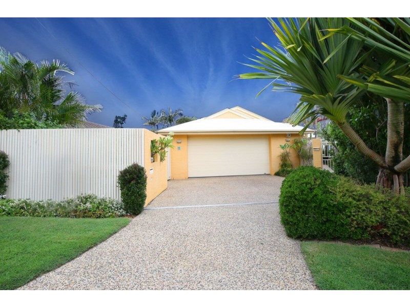 21 Moondarra Crescent, Mooloolaba QLD 4557
