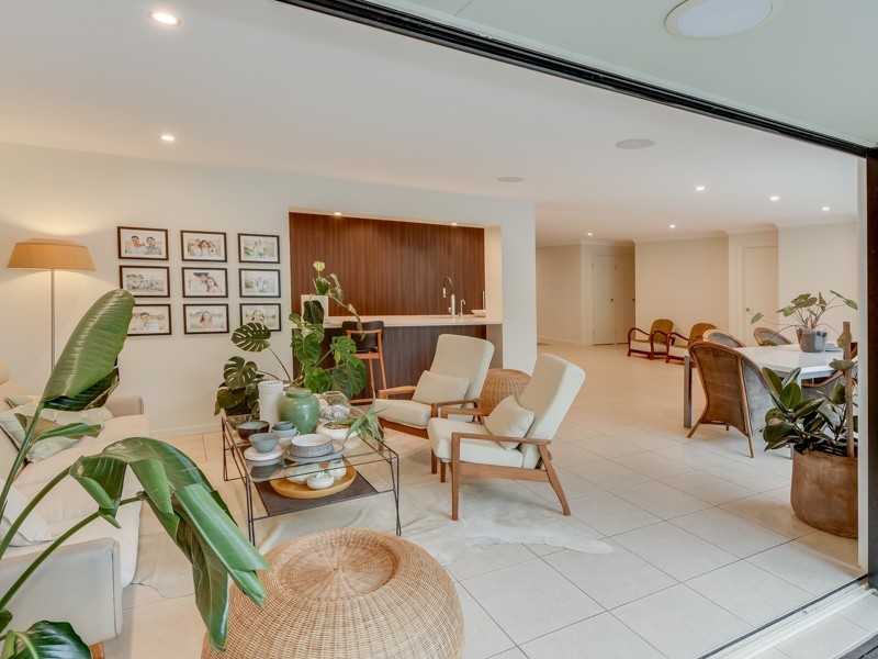 56 Ocean View Avenue, Mooloolaba QLD 4557