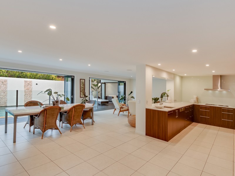 56 Ocean View Avenue, Mooloolaba QLD 4557