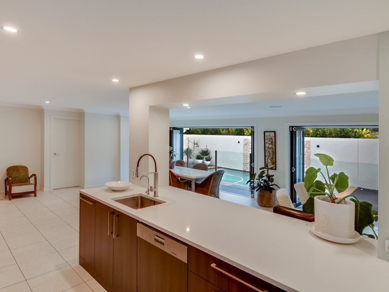 56 Ocean View Avenue, Mooloolaba QLD 4557