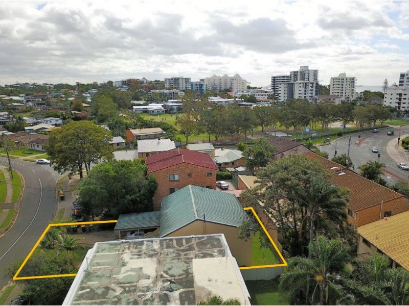 1/32 Goonawarra Drive, Mooloolaba QLD 4557