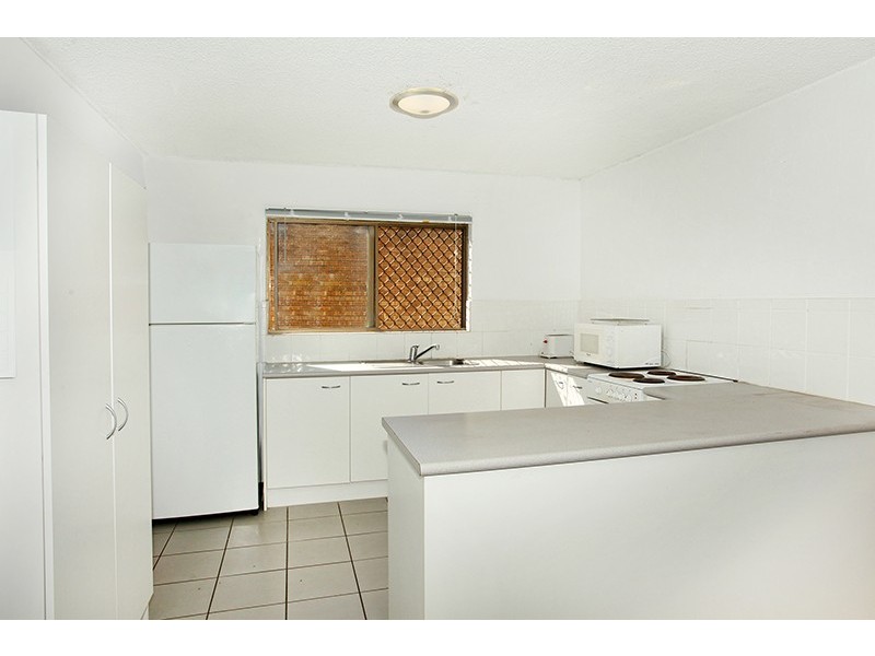 1/32 Goonawarra Drive, Mooloolaba QLD 4557