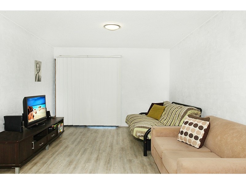 1/32 Goonawarra Drive, Mooloolaba QLD 4557