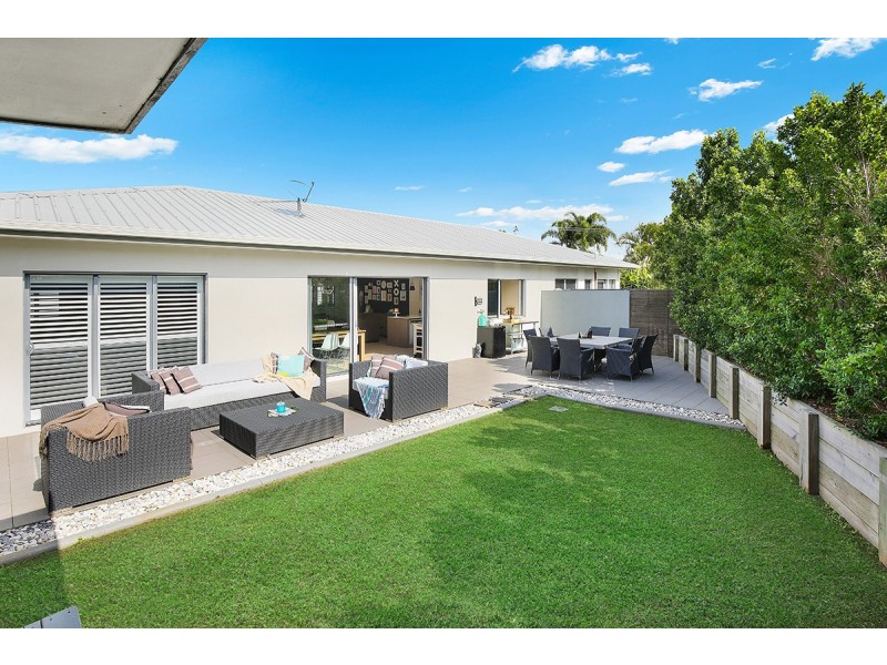 32 Moondarra Crescent, Mooloolaba QLD 4557