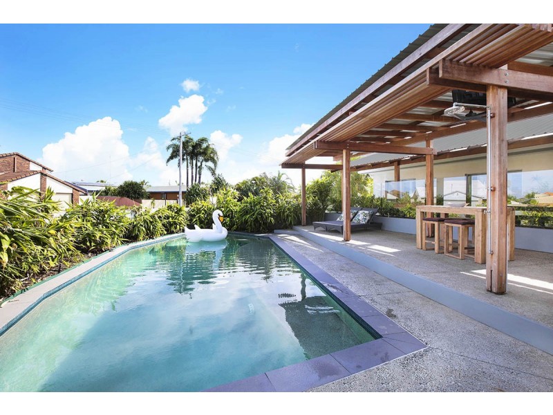 32 Moondarra Crescent, Mooloolaba QLD 4557