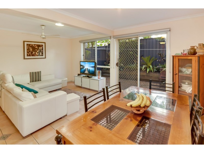 2/18 Blanck Street, Maroochydore QLD 4558