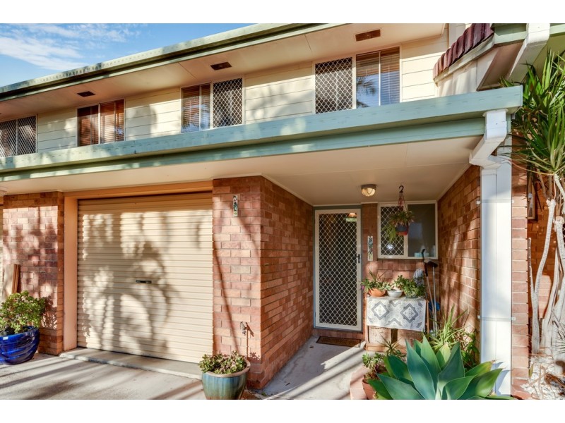 2/18 Blanck Street, Maroochydore QLD 4558